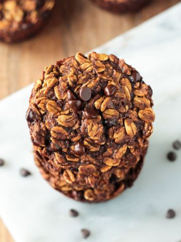 Gingerbread Chocolate Chip Baked Oatmeal Bites