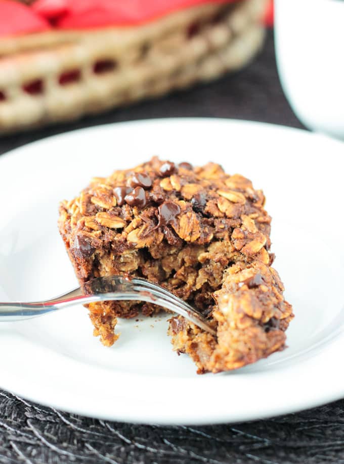 Gingerbread Chocolate Chip Baked Oatmeal Bites