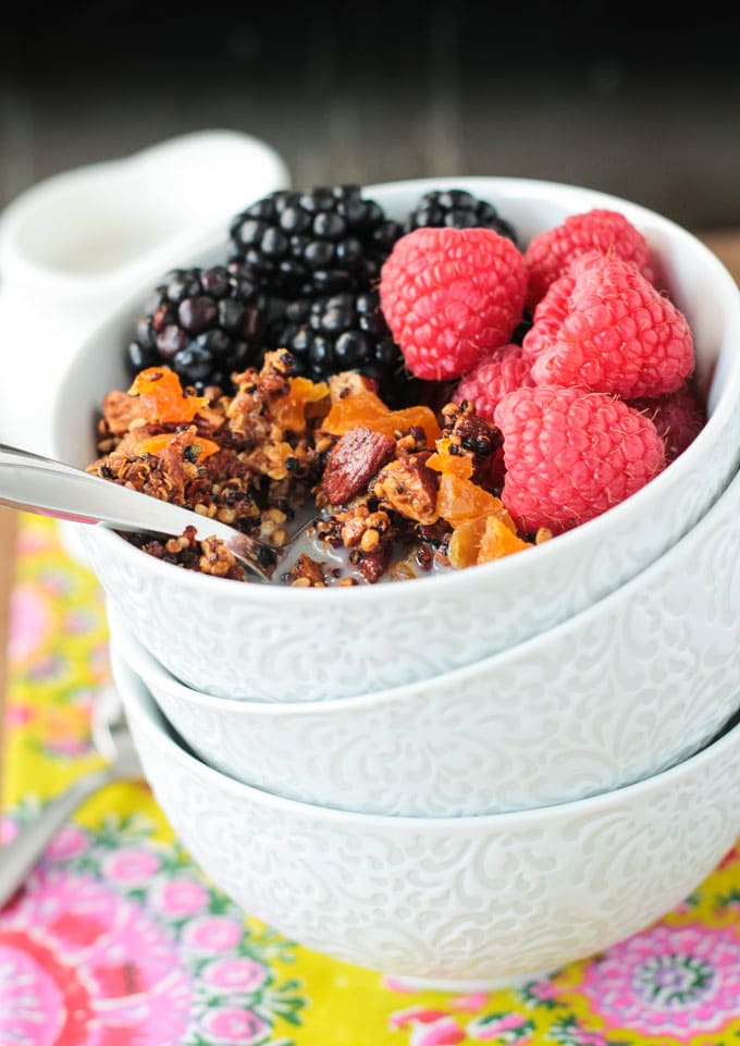 Crunchy Quinoa Breakfast Cereal