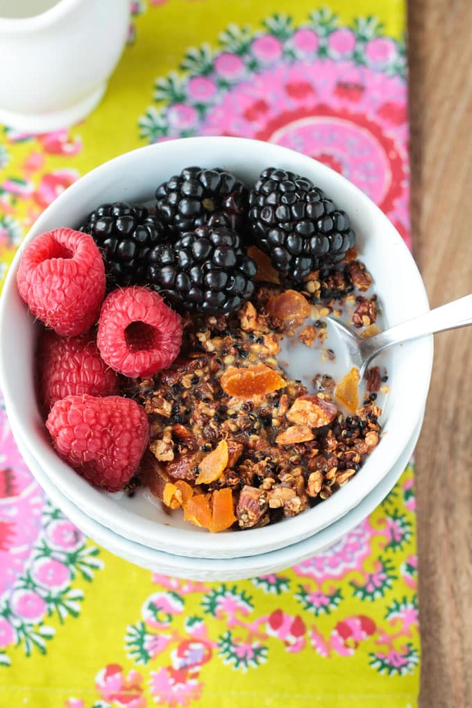 Crunchy Quinoa Breakfast Cereal