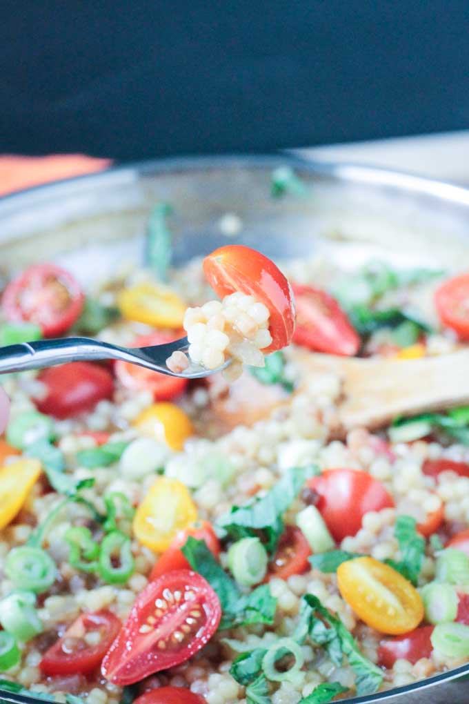 Fregola Pasta w/ Cherry Tomatoes & Basil 