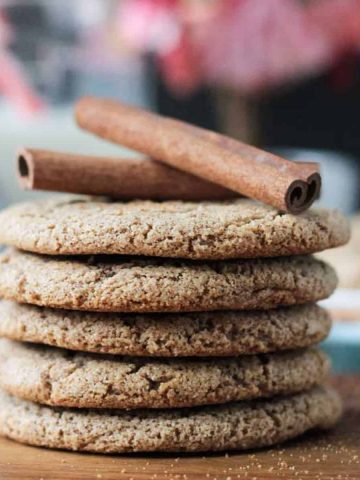 Stack of 5 thin cookies.