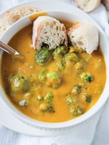 Vegan Broccoli Cheese Soup