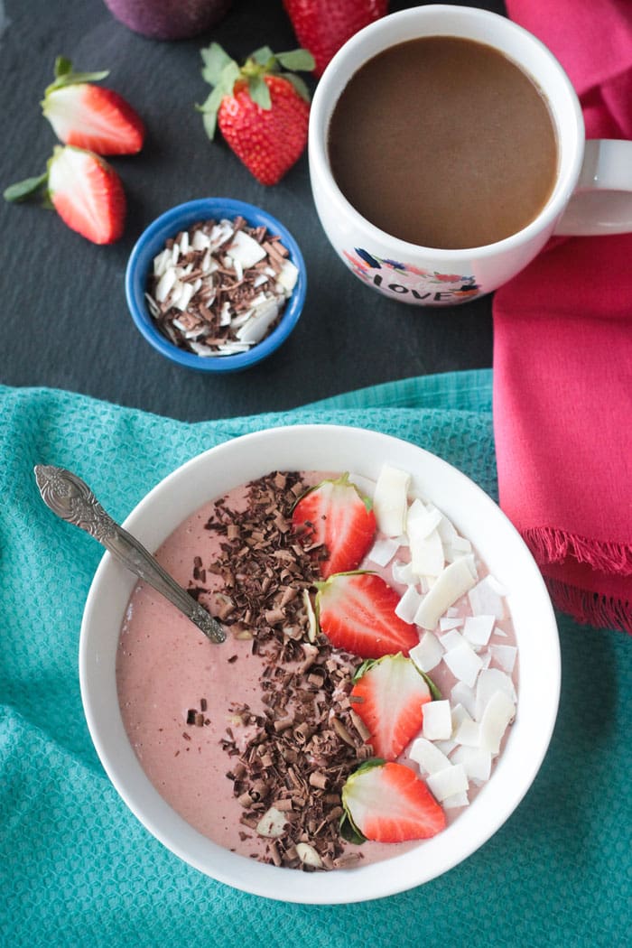 Chocolate Covered Strawberry Smoothie Bowl