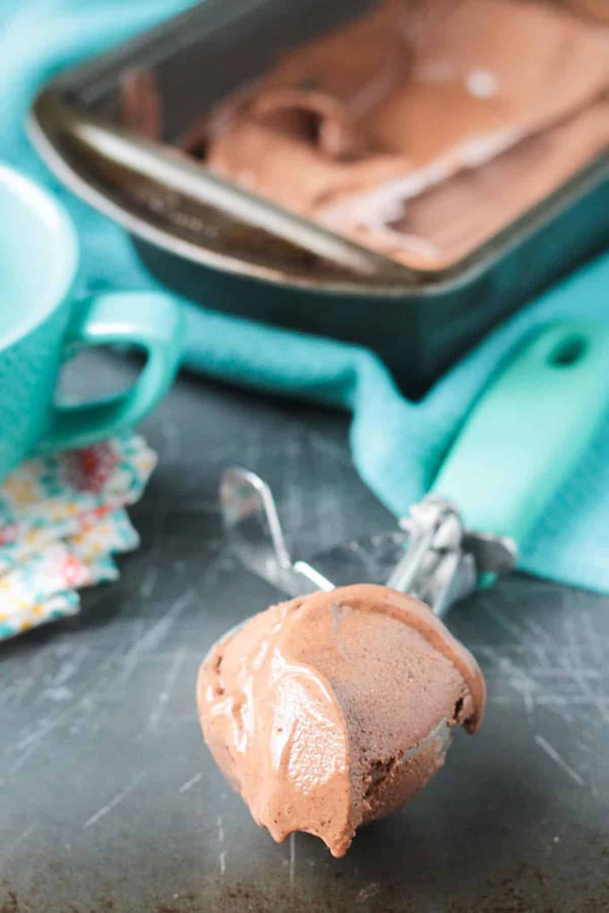 one scoop in an ice cream scoop