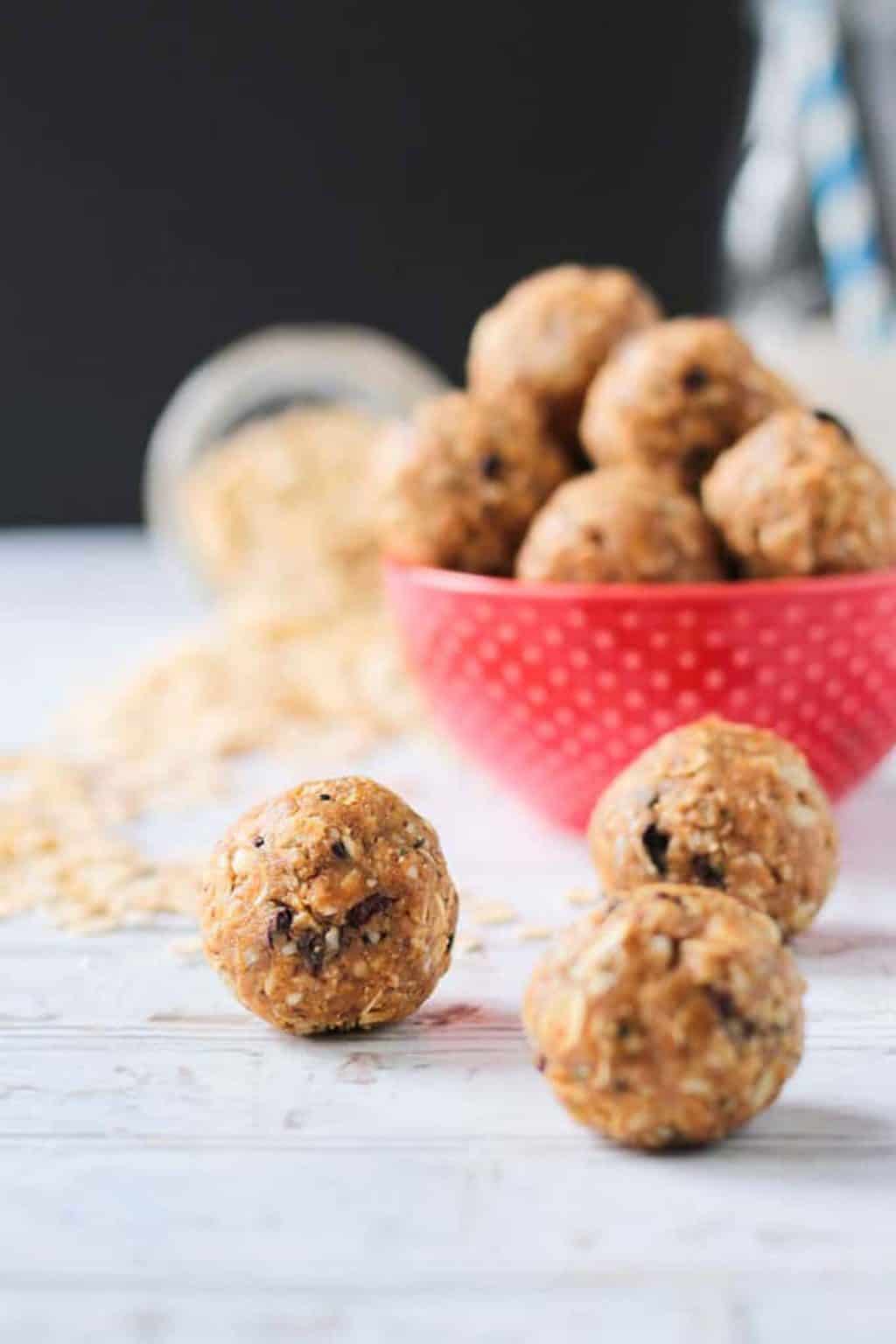 Oatmeal Peanut Butter Balls (No Bake!) Veggie Inspired