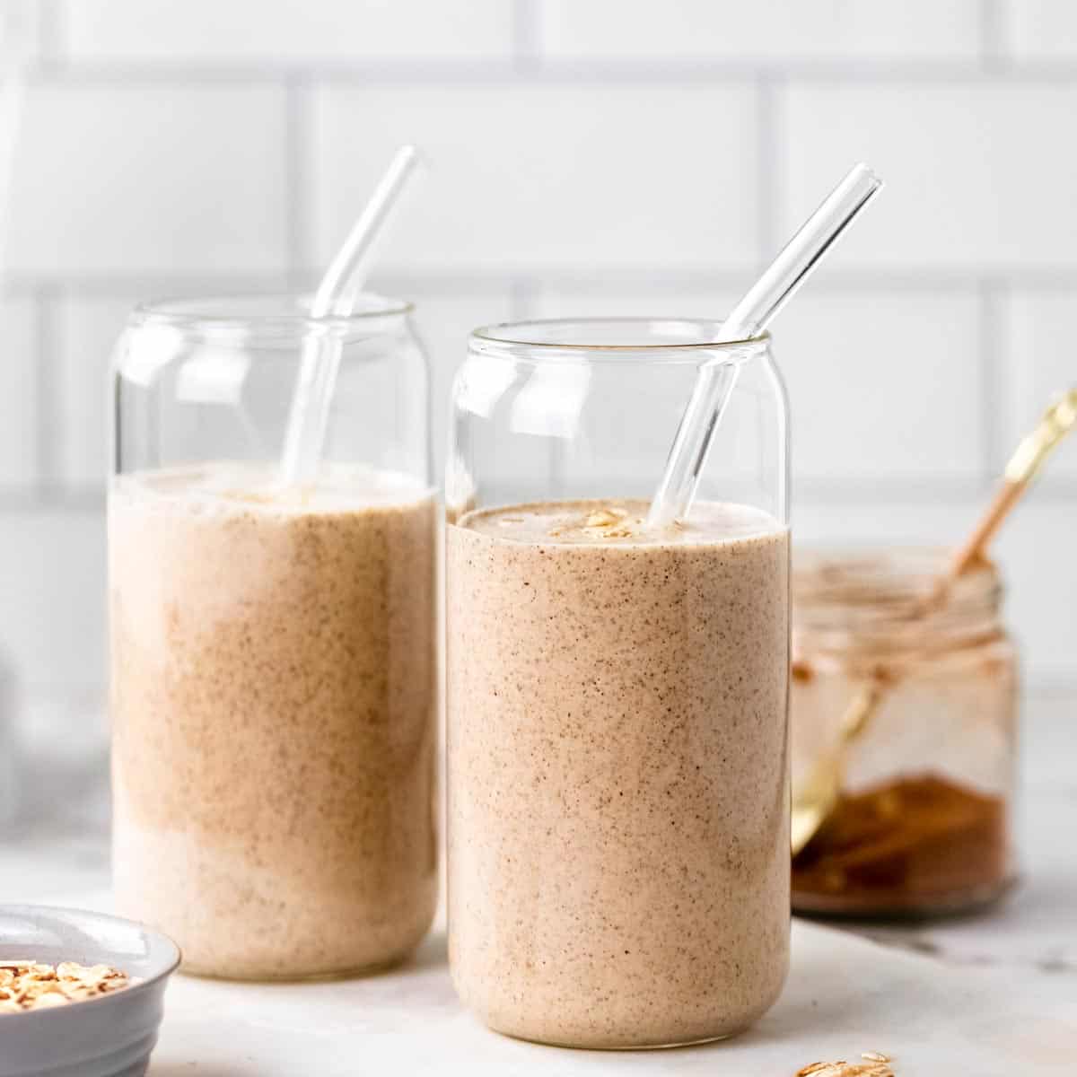 Oat Milk Gingerbread Smoothie Veggie Inspired