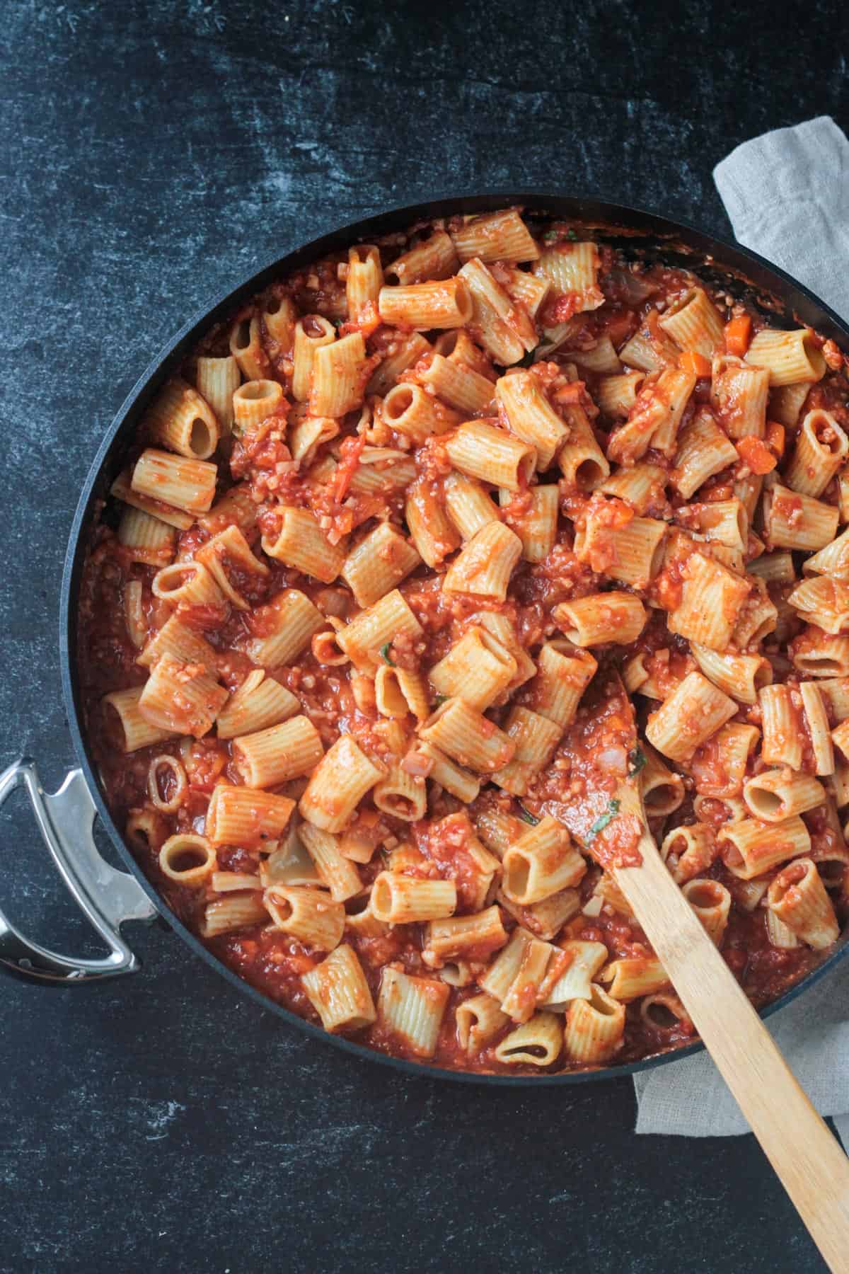 Rigatoni noodles mixed with the sauce.